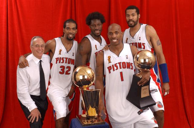 在赛前推行 在赛前推行