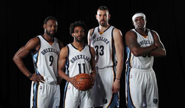 墙与二点球 墙与二点球