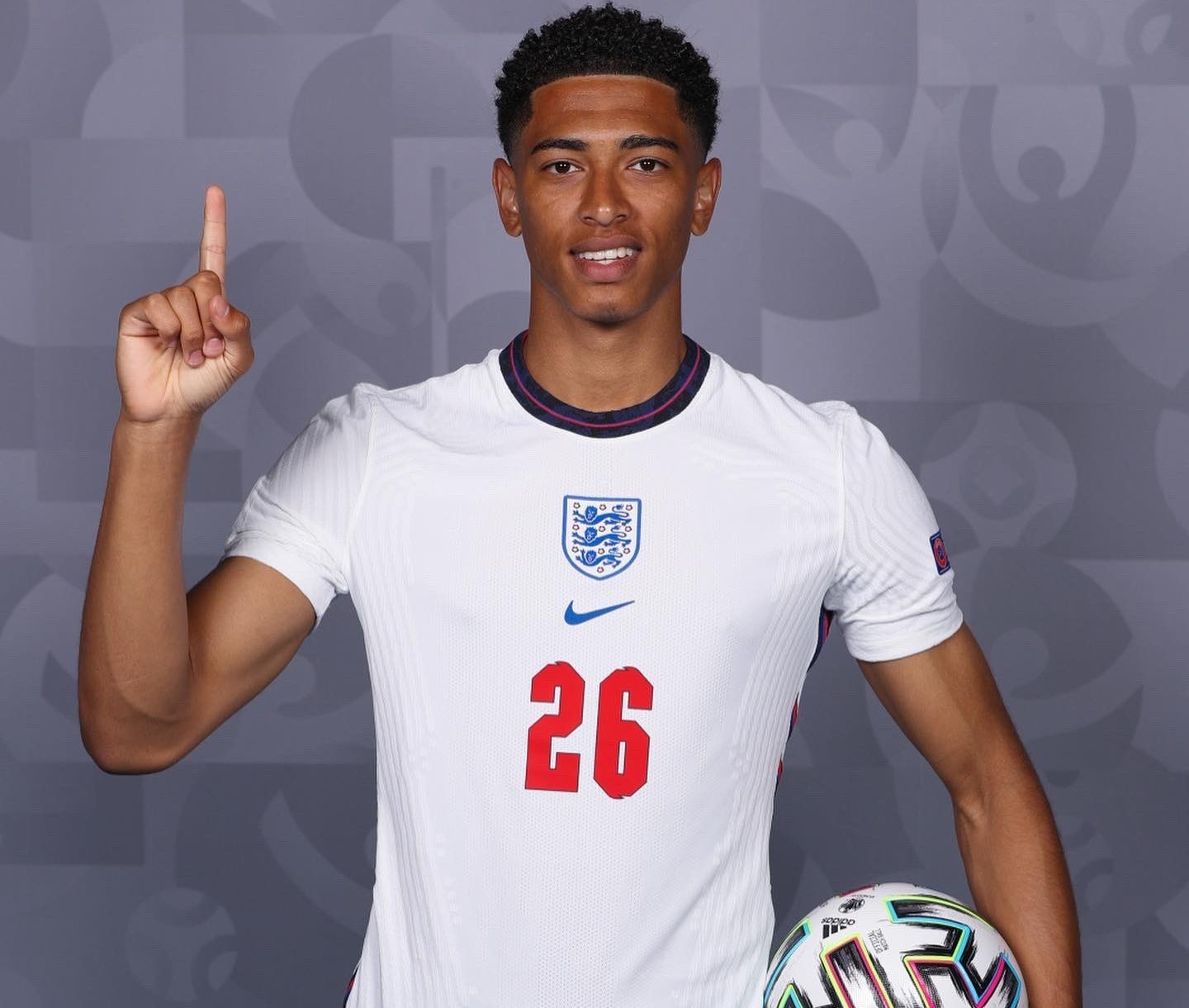 火箭需在两 火箭需在两